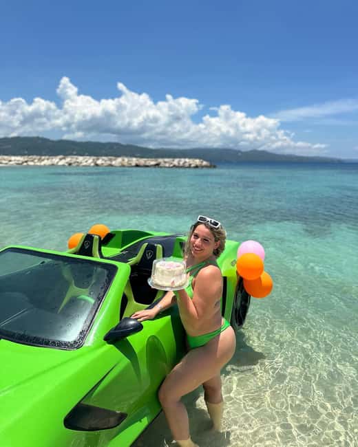imagem n.2 de Experiência com jet car e fazenda de maconha em Montego Bay atividade em Montego Bay, carregada pelo fornecedor