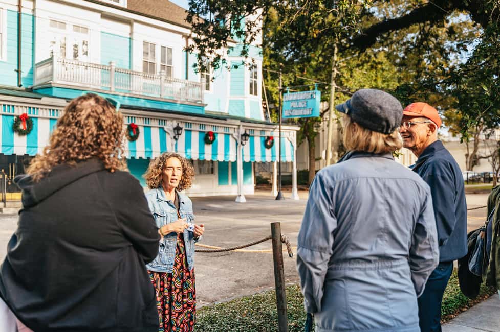 Immagine nº 16 di New Orleans: Tour guidato a piedi del Garden District attività a New Orleans, caricata dal fornitore
