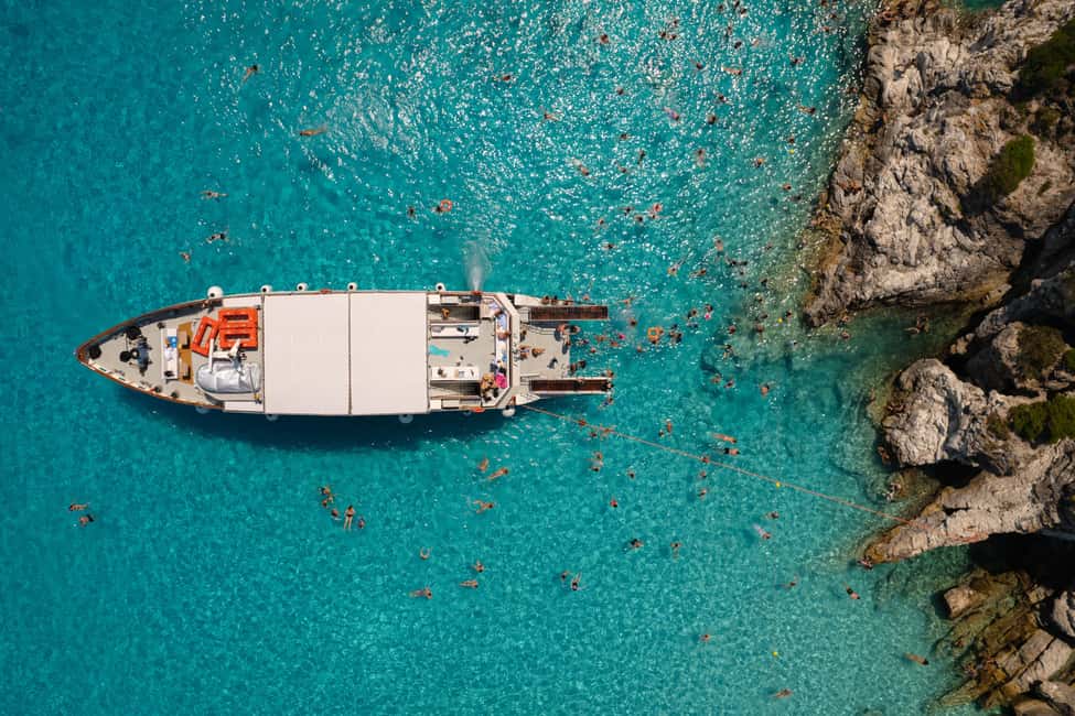 billede nr.2 af aktiviteten Fra Korfu: Dagskrydstogt til Paxos, Antipaxos og de Blå Grotter i Det vestlige Grækenland, uploadet af udbyder