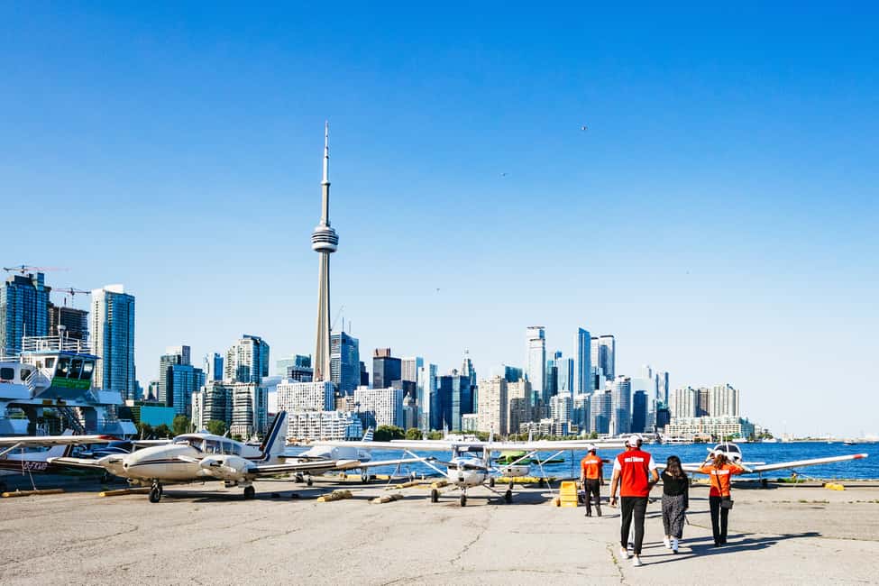 image n.6 of Toronto: City Sightseeing Helicopter Tour activity in Toronto, uploaded by supplier