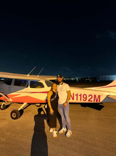 imagen n.º 42 de Miami Beach: Tour aéreo privado Night Lights - Champán gratis actividad en Miami, subida por el proveedor