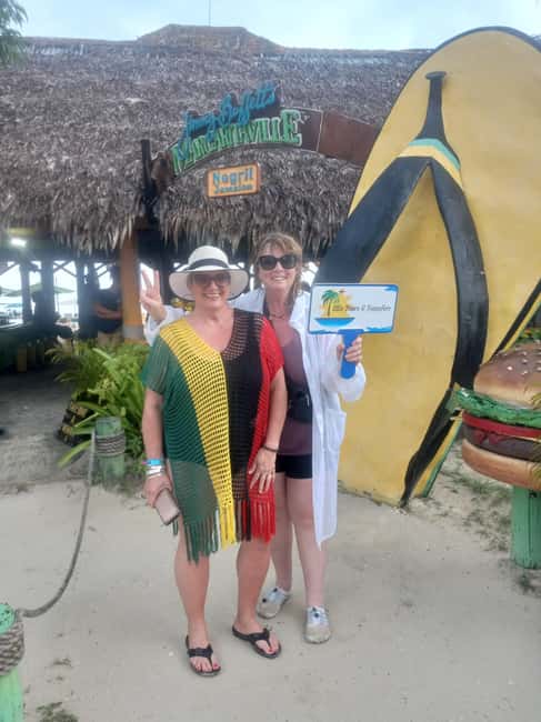 imagem n.10 de Montego Bay: Excursão de um dia à praia de Negril e passeio ao pôr do sol no Rick's Cafe atividade em Negril, carregada pelo fornecedor