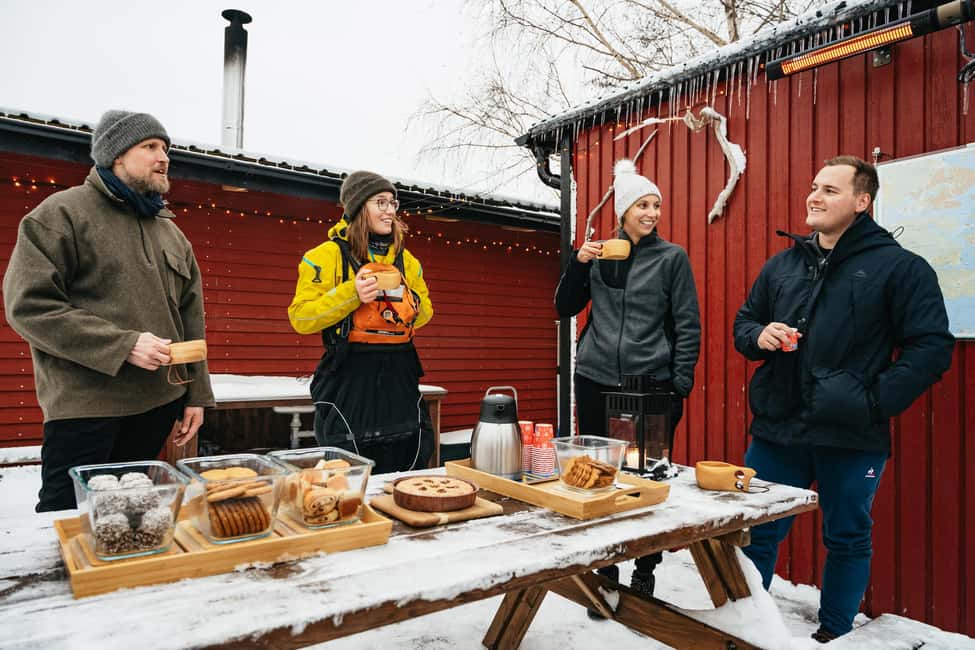 imagem n.13 de Estocolmo: Caiaque de inverno, Fika sueco e sauna quente atividade em Vaxholm, carregada pelo fornecedor