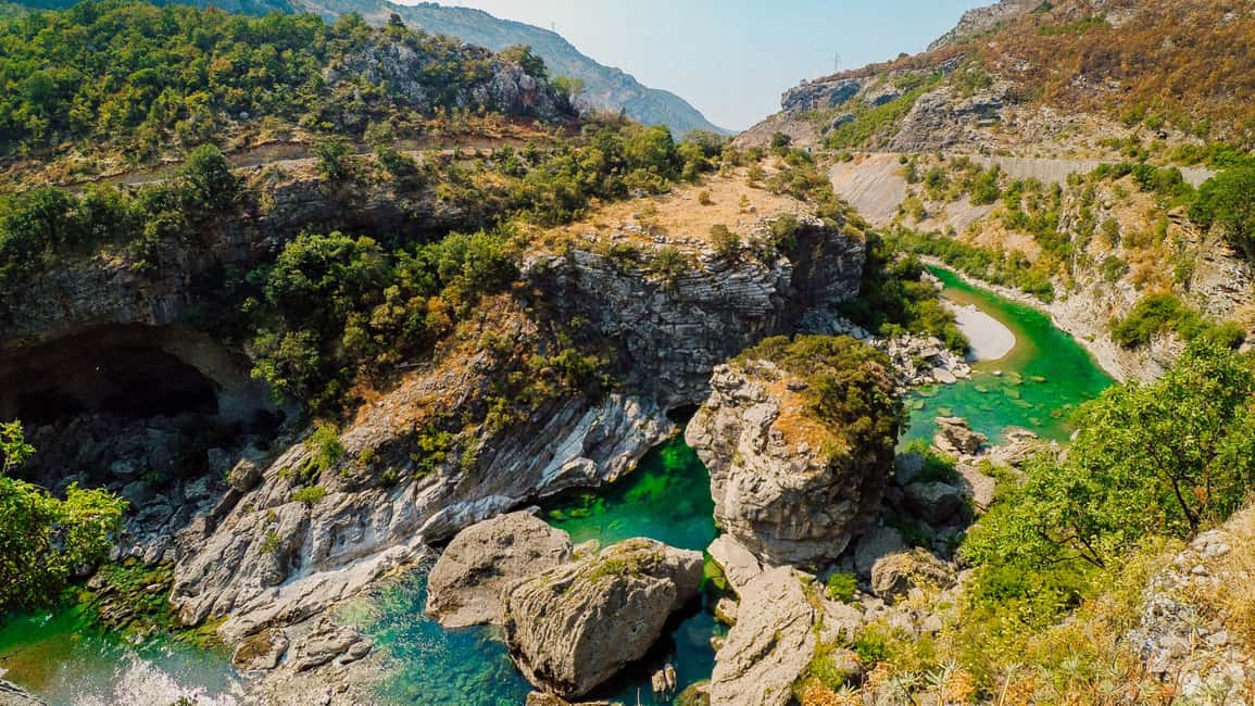 Bild Nr. 22 von Kotor: Tagestour und Bootsfahrt zum Skadar-See und Biograd Aktivität in Gusinje, hochgeladen vom Anbieter