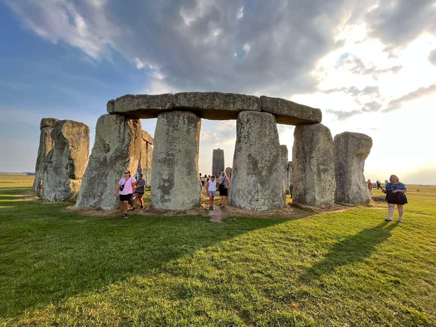 imagem n.16 de Stonehenge Tour particular ao pôr do sol com Lacock e Bath atividade em Amesbury, carregada pelo fornecedor