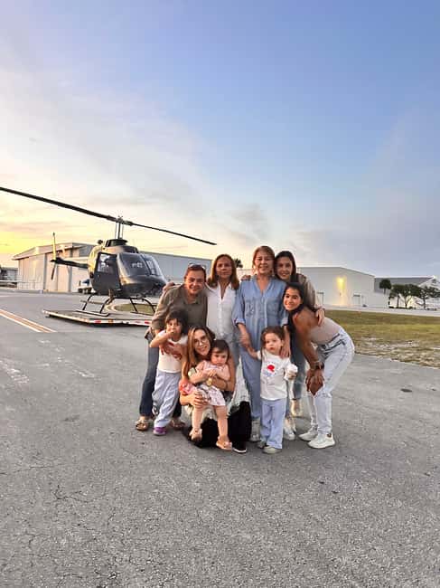 imagen n.º 5 de Excursión en helicóptero al atardecer: Fort Lauderdale-Miami Beach actividad en Fort Lauderdale, subida por el proveedor