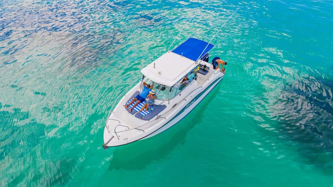 image n.10 of Luxury Private Boat Charter Praslin, Seychelles with BBQ. activity in Praslin Island, uploaded by supplier