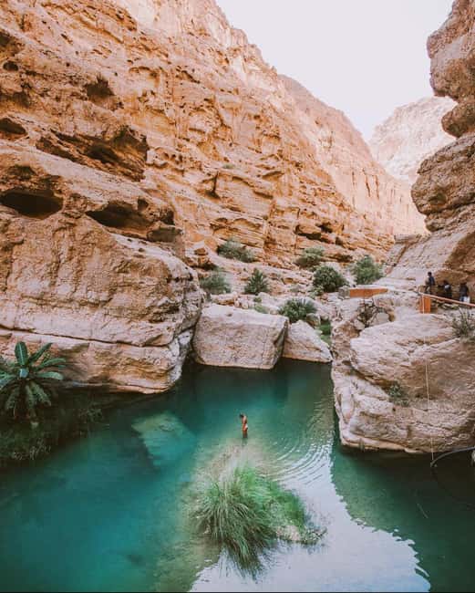 Obraz nr 9 z atrakcji Muscat: Prywatna wycieczka po Wadi Shab i Bimmah Sinkhole + bezpłatny lunch w Al-Mintakat asz-Szarkijja, przesłany przez organizatora