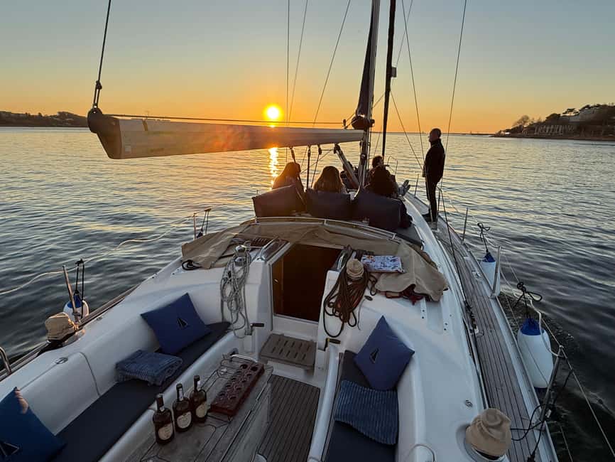 imagem n.16 de Porto: Cruzeiro de charme em veleiro com vinho do Porto, opção de pôr do sol atividade em São Pedro da Afurada, carregada pelo fornecedor