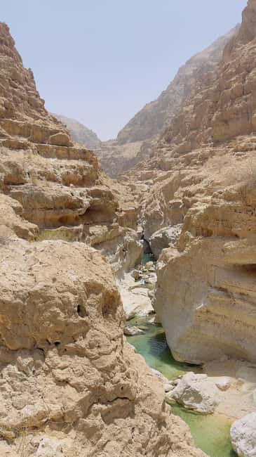 Immagine nº 53 di Muscat: escursione di un'intera giornata a Wadi Shab, grotta romantica e sinkhole attività a Regione al-Sharqiyya, caricata dal fornitore