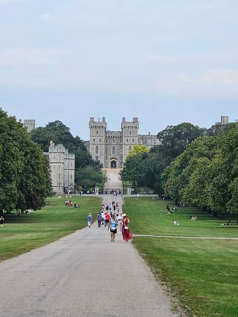 bild nr.7 av Southampton: Transfer till Heathrow via Stonehenge & Windsor aktivitet i Amesbury, uppladdad av arrangören