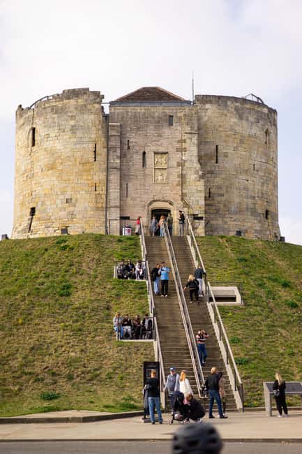 image n.14 of York: Guided eBike city Tour with fun historical facts activity in York, uploaded by supplier