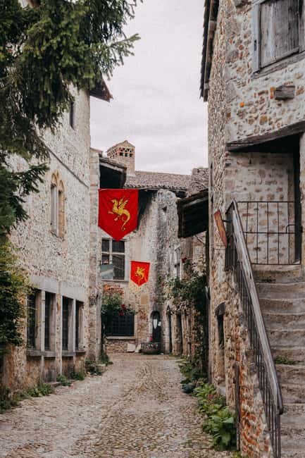 image n.9 of From Lyon : Beaujolais - Pérouges Full Day Shared Trip activity in Villefranche-sur-Saone, uploaded by supplier
