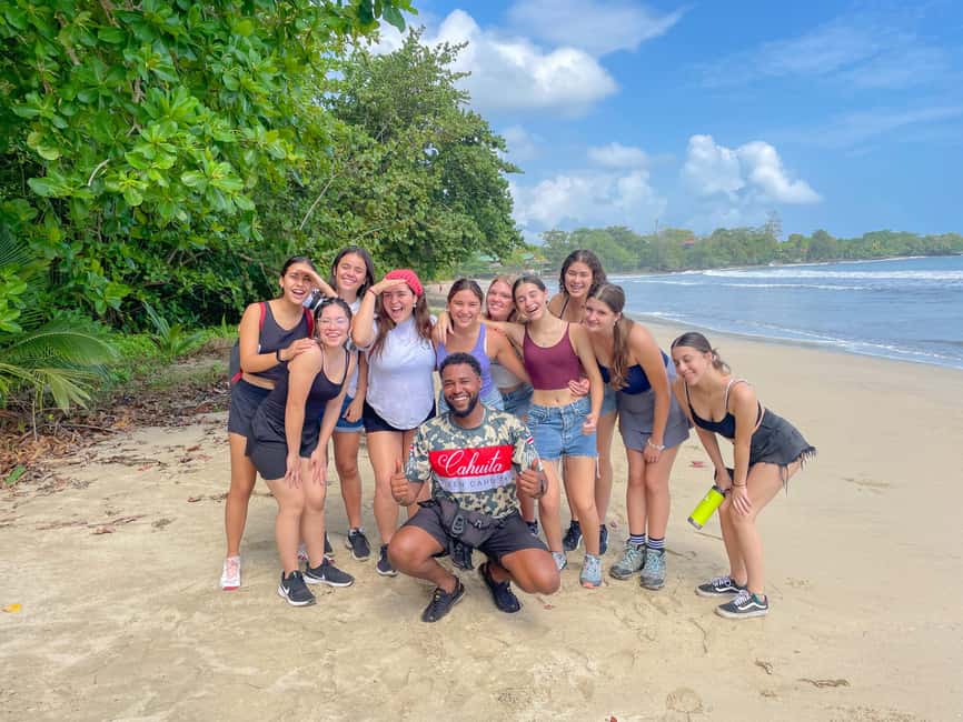 image n.18 of Cahuita: Walking Tour and Wildlife Sightseeing, Tour with Tour Guide activity in Limón Province, uploaded by supplier