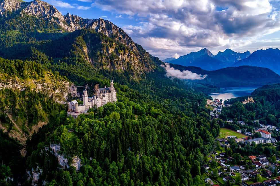 image n.5 of From Munich: Private Tour to Neuschwanstein Castle with Meal activity in Schwangau, uploaded by supplier