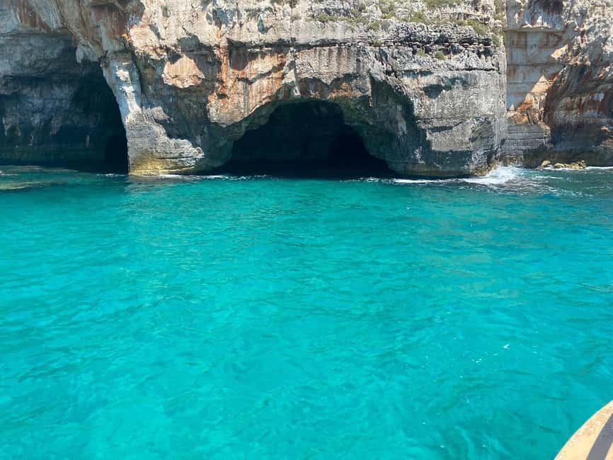 Immagine nº 1 di Tour Esclusivo alla Scoperta di Leuca: Due Versanti, un Mare di Emozioni attività a Lecce, caricata dal fornitore