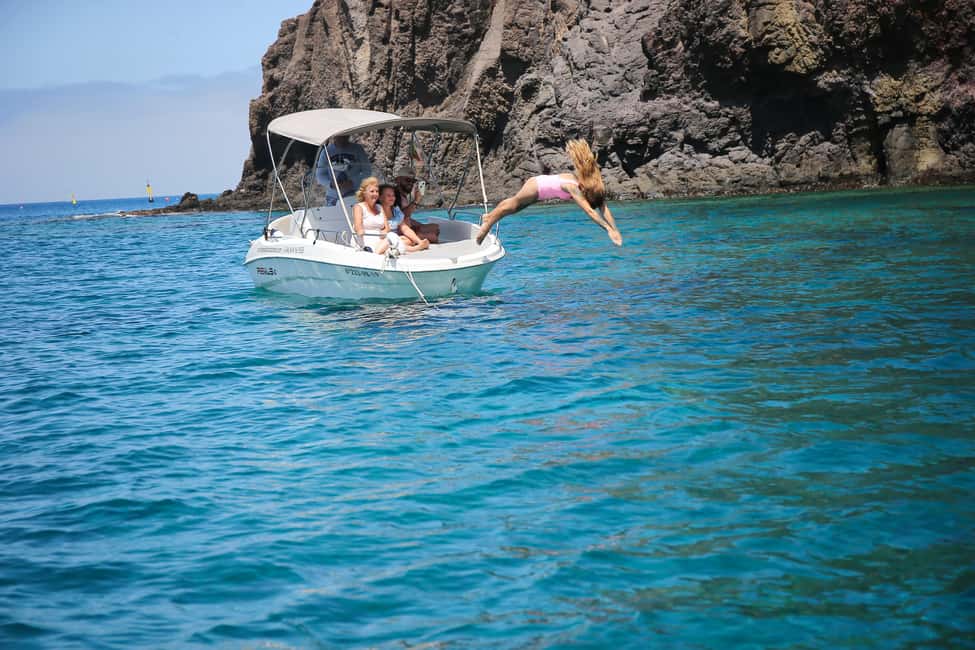 afbeelding n.3 van Playa Papagayo: Zelf boot huren activiteit in Yaiza, Lanzarote, geüpload door aanbieder
