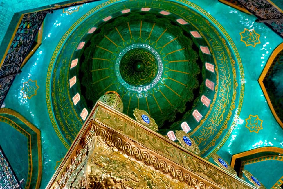 image n.17 of Baku: Candy Mountain, Pink Lake, Besh Barmag Dag and Mosque activity in Absheron, uploaded by supplier