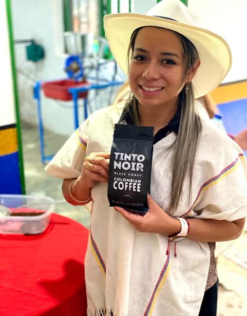 image n.10 of Medellín Coffee Farm Tour with Trolley and Cable Car Ride activity in Medellin, uploaded by supplier