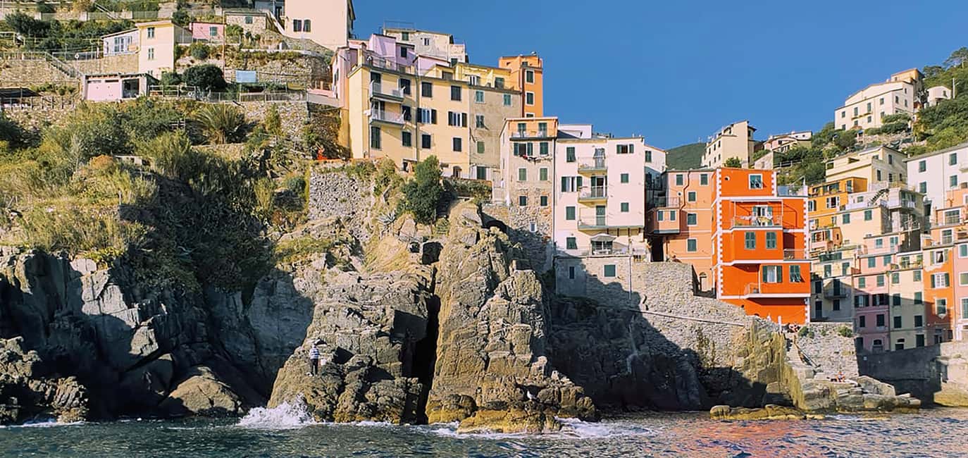 Immagine nº 5 di Da La Spezia: gita in barca alle Cinque Terre con tempo libero a terra attività a Porto Venere, caricata dal fornitore