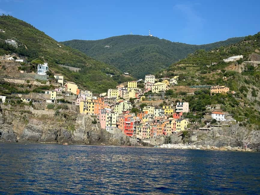 Immagine nº 2 di Cinque Terre Boat Tour da La Spezia, Lerici, Portovenere e Monterosso attività a Liguria, caricata dal fornitore
