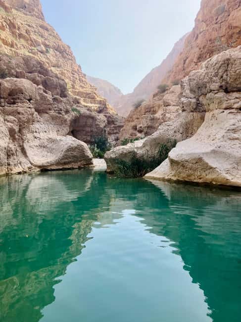 Obraz nr 23 z atrakcji Muscat: Prywatna wycieczka po Wadi Shab i Bimmah Sinkhole + bezpłatny lunch w Al-Mintakat asz-Szarkijja, przesłany przez organizatora