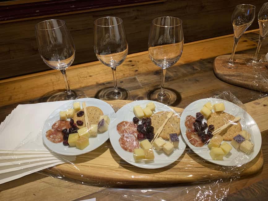 afbeelding n.3 van Wijn- en kaasmiddagwijntours in NOTL activiteit in Niagara-on-the-Lake, geüpload door aanbieder