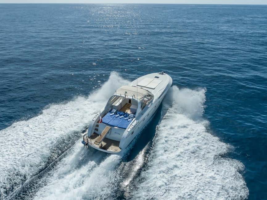 afbeelding n.2 van Cannes : Luxe boottocht, zwemmen, snorkelen, zonnen activiteit in Cannes, geüpload door aanbieder