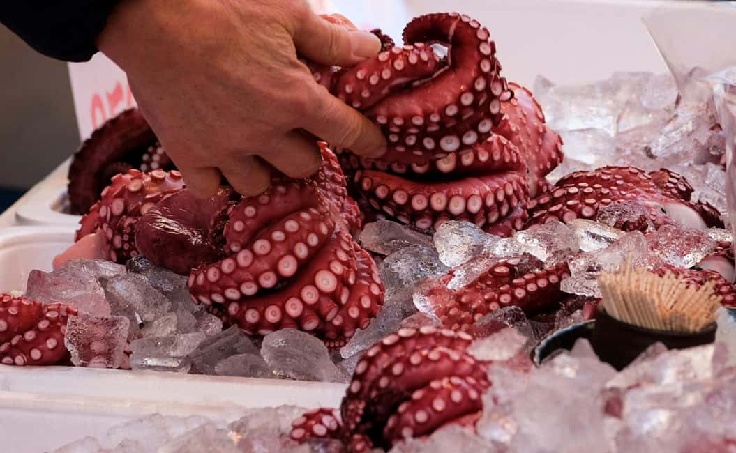 image n.9 of Taste of Jeju: A Culinary Journey Through Traditional Market activity in Jeju-si, uploaded by supplier