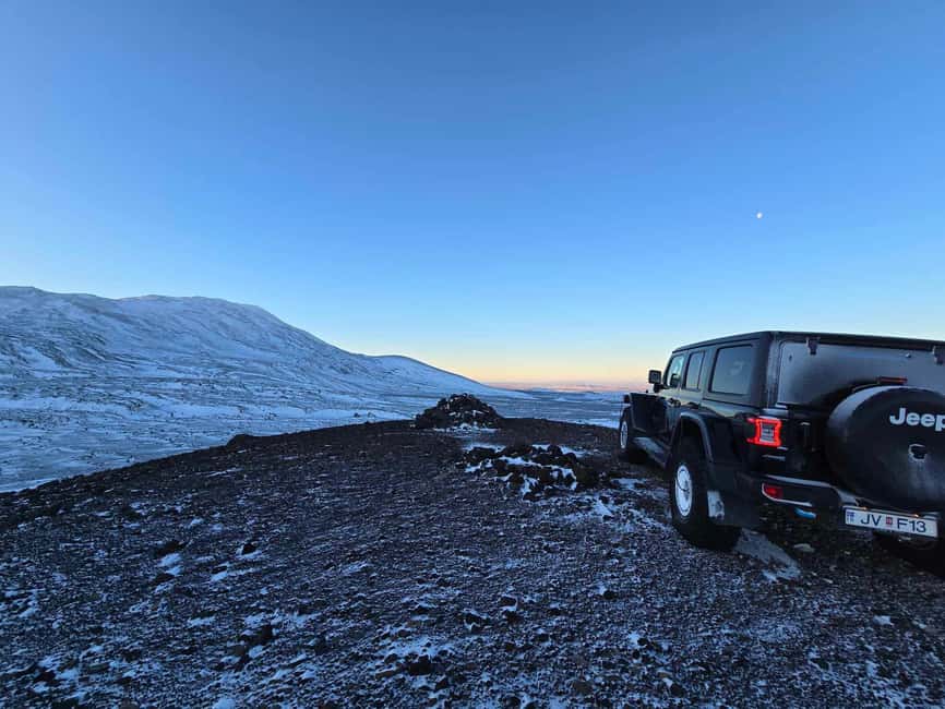 imagen n.º 6 de Excursión en Jeep por Landmannalaugar actividad en Suðurland, subida por el proveedor