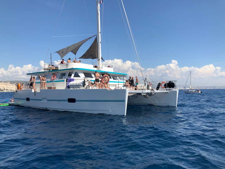 imagen n.º 4 de Marsella: crucero en catamarán al atardecer, bufé y bebidas actividad en Marsella, subida por el proveedor