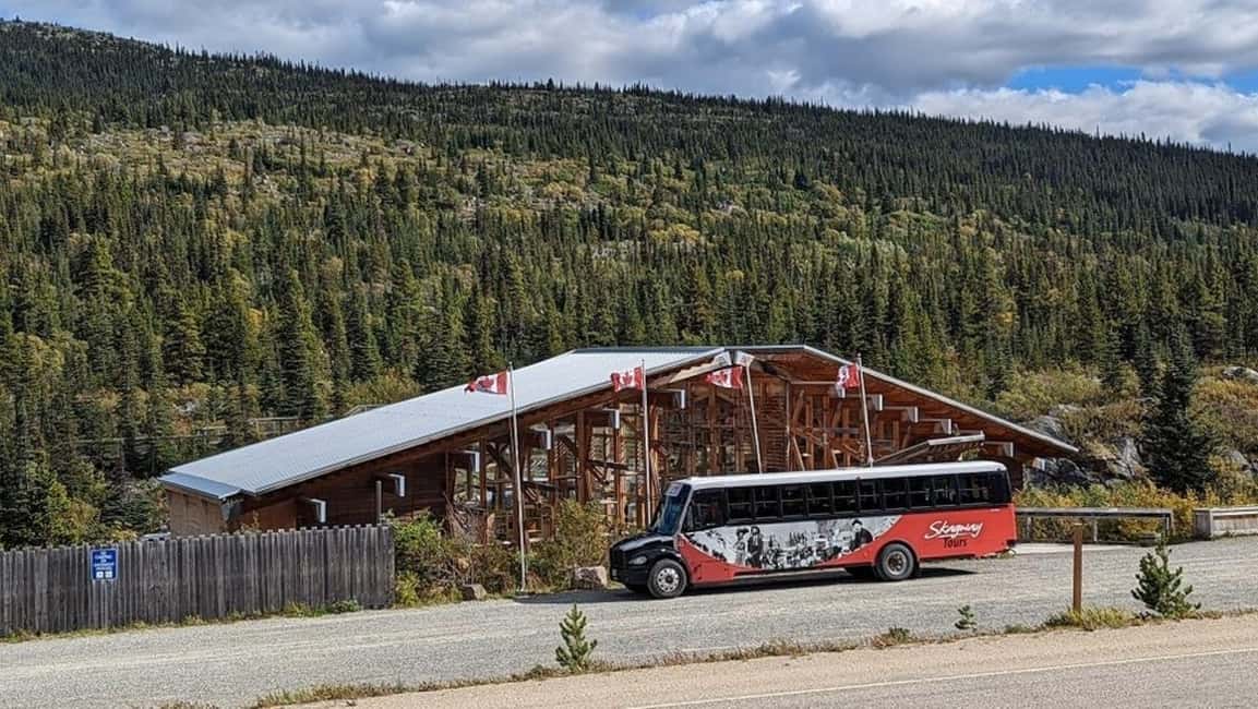 Image N°2 de Skagway : Visite en bus de la route du Klondike et du Yukon avec Husky Kennel activité à Skagway, publiée par le prestataire