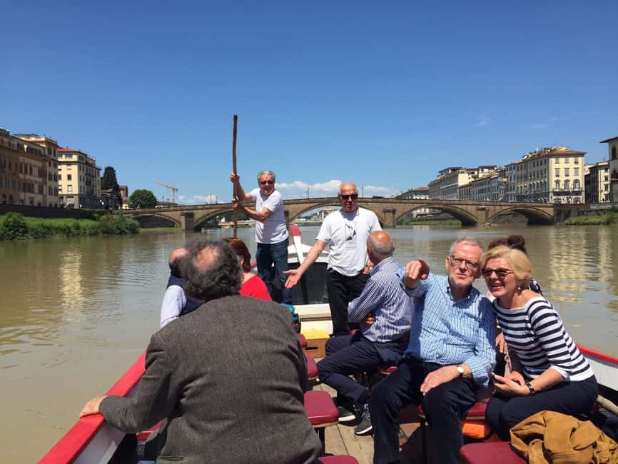 image n.4 of Florence: Guided Gondola Boat Tour with a Glass of Wine activity in Florence, uploaded by supplier