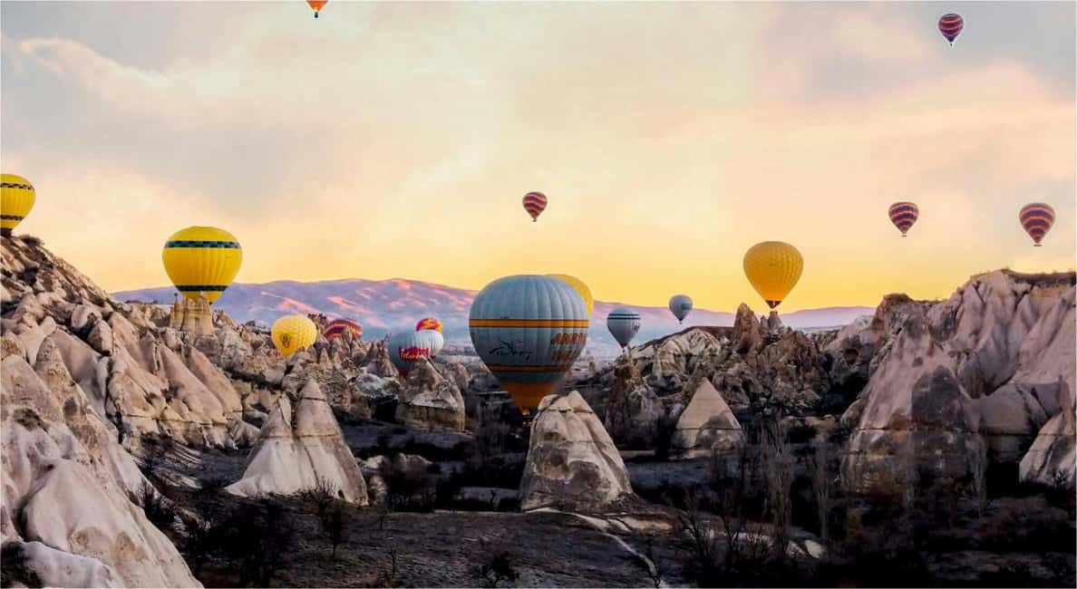 Image N°25 de Cappadoce : Vol en montgolfière à Goreme au-dessus des Fairychimneys activité à Göreme, publiée par le prestataire