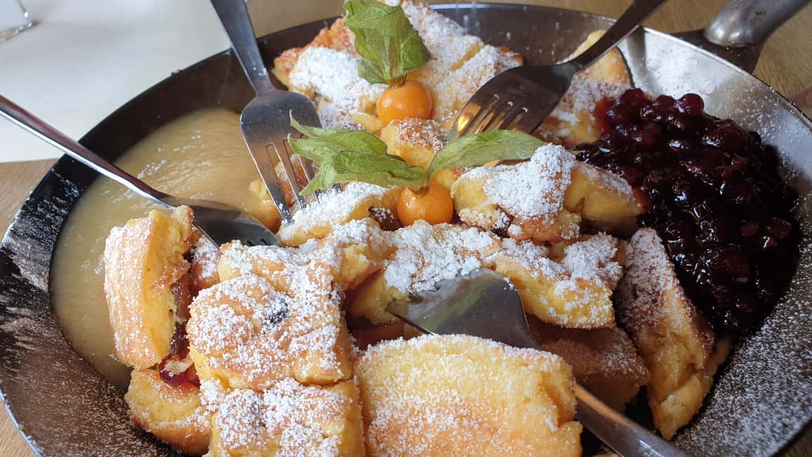imagem n.2 de Innsbruck: Sweets & Coffee Tour - Visita guiada particular atividade em Innsbruck, carregada pelo fornecedor