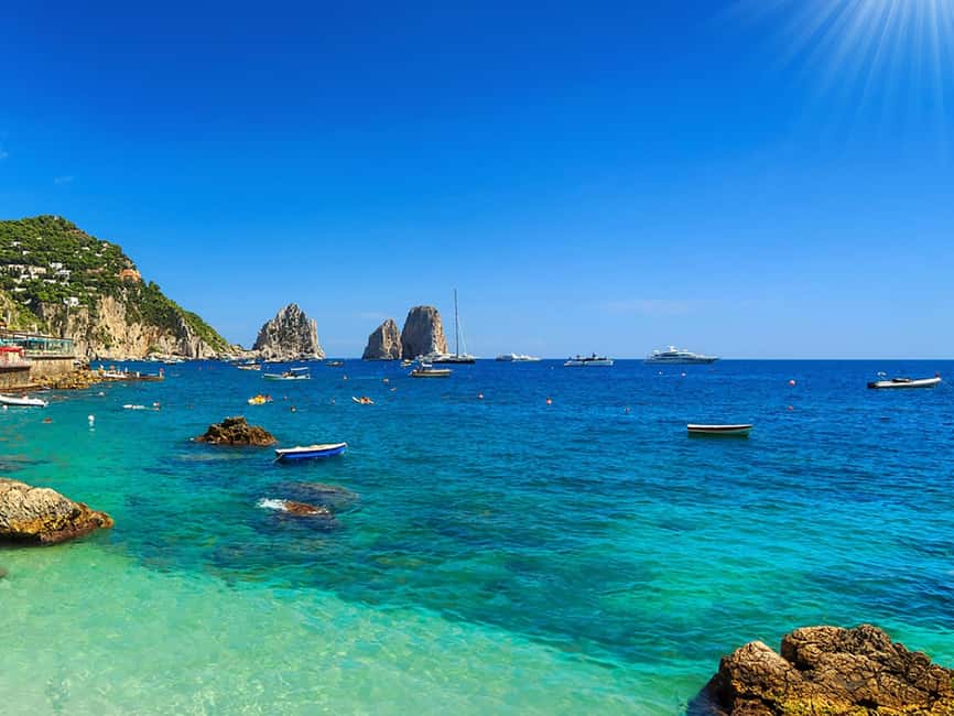 Immagine nº 8 di Tour VIP di Capri: Anacapri, Giardini di Augusto e Faraglioni attività a Campania, caricata dal fornitore