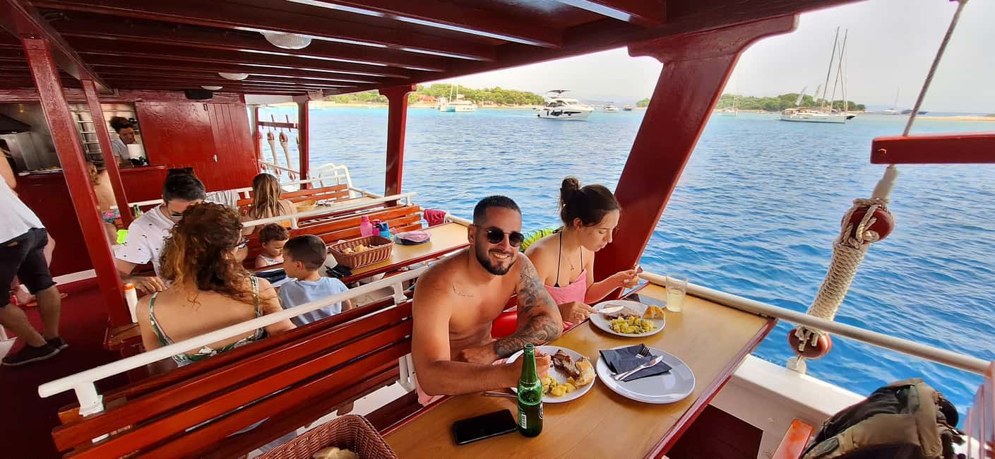 billede nr.6 af aktiviteten Split: All-inclusive 3 øer og krydstogt i den blå lagune i Dalmatien, uploadet af udbyder