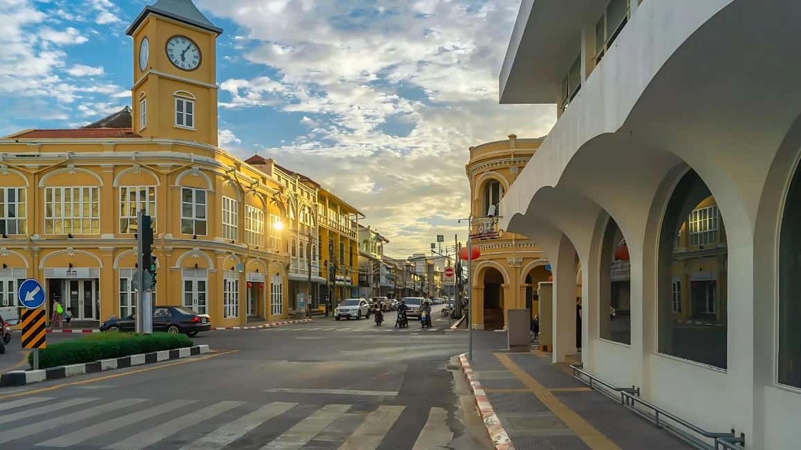 afbeelding n.7 van Phuket: dagvullende stadsrondleiding met avondmarkt activiteit in Phuket (stad), geüpload door aanbieder