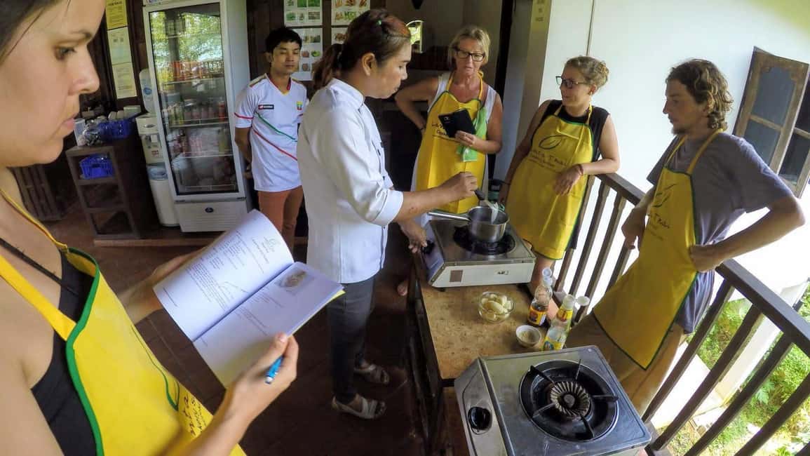 image n.6 of Koh Lanta: Lunch Course at Lanta Thai Cookery School activity in Gulf of Thailand, uploaded by supplier