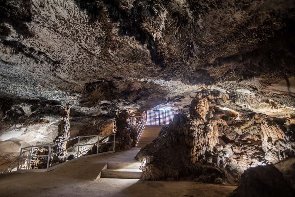 Image N°5 de Minorque : Visite guidée de la Cova de s'Aigua activité à Ciutadella de Menorca, publiée par le prestataire