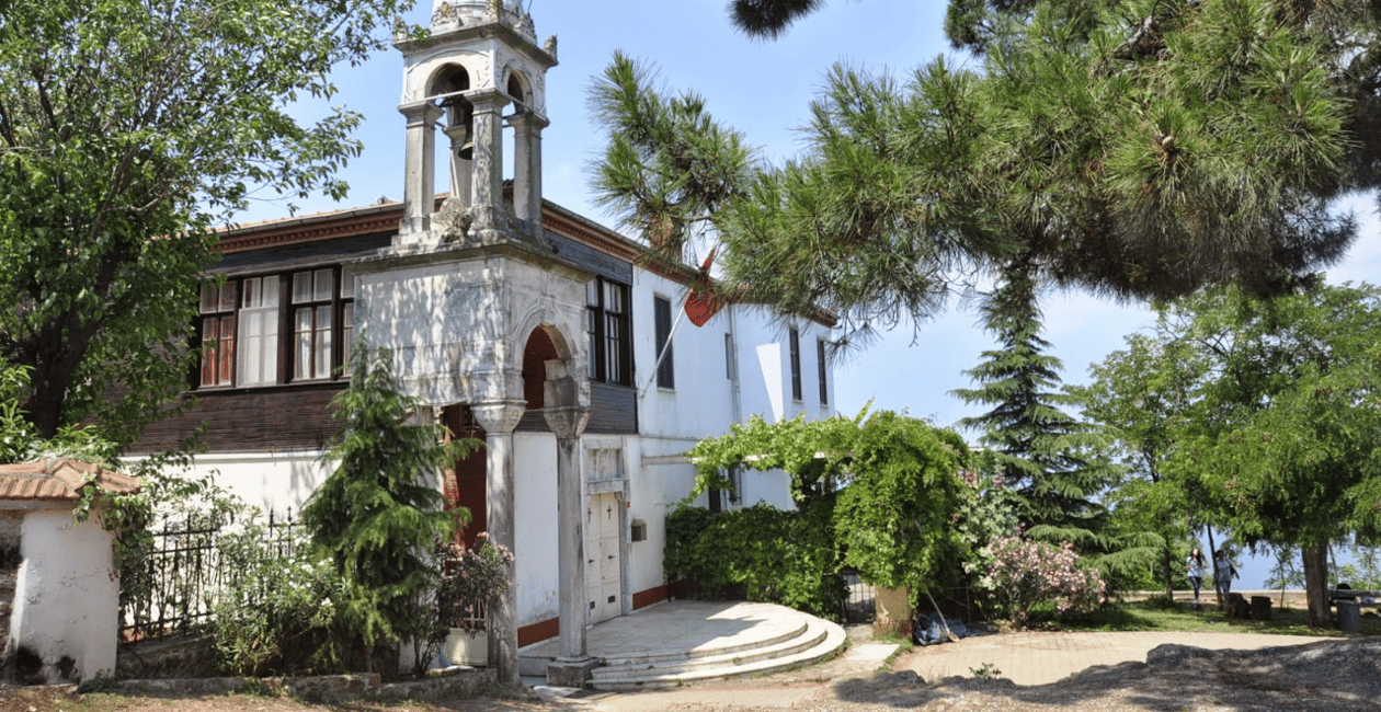 Immagine nº 12 di Istanbul: Tour delle Isole dei Principi con Heybeliada e Büyükada attività a Istanbul, caricata dal fornitore