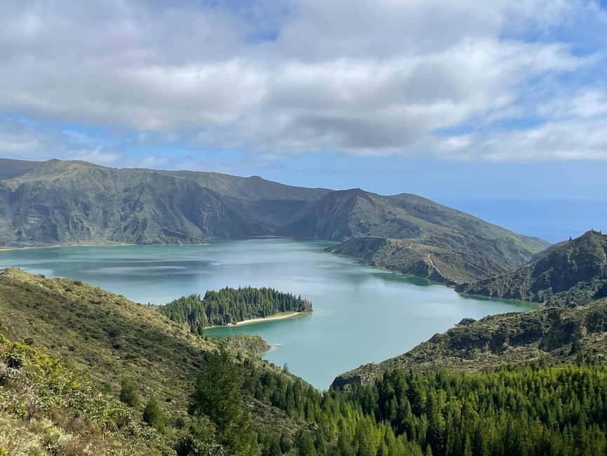 image n.12 of Privat van tour Sete Cidades, Lagoa do Fogo – volcanic lakes activity in Azores, uploaded by supplier