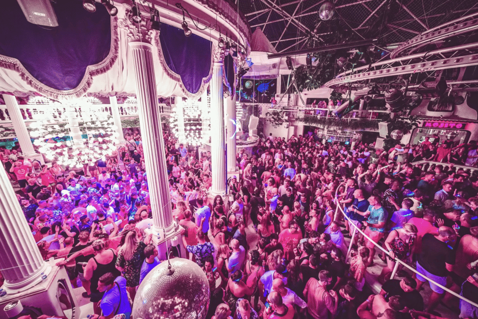 Image N°16 de Ibiza Ultimate Nightlife Pass : comprend 4 entrées gratuites en boîte de nuit activité à Ibiza (ville), publiée par le prestataire