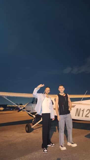 imagen n.º 36 de Miami Beach: Tour aéreo privado Night Lights - Champán gratis actividad en Miami, subida por el proveedor