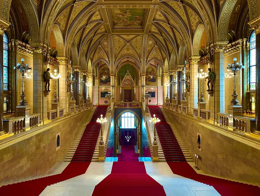 Bild Nr. 7 von Budapest: Ticket und Audioguide für das Parlamentsgebäude Aktivität in Budapest, hochgeladen vom Anbieter