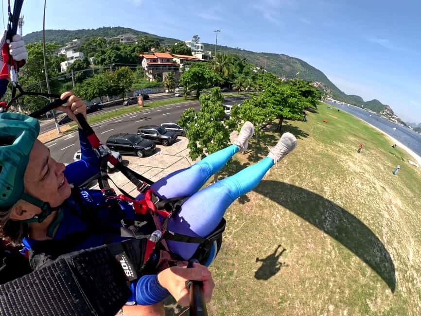 image n.1 of Rio de Janeiro: Paragliding in Niterói with experienced instructors activity in Niteroi, uploaded by supplier
