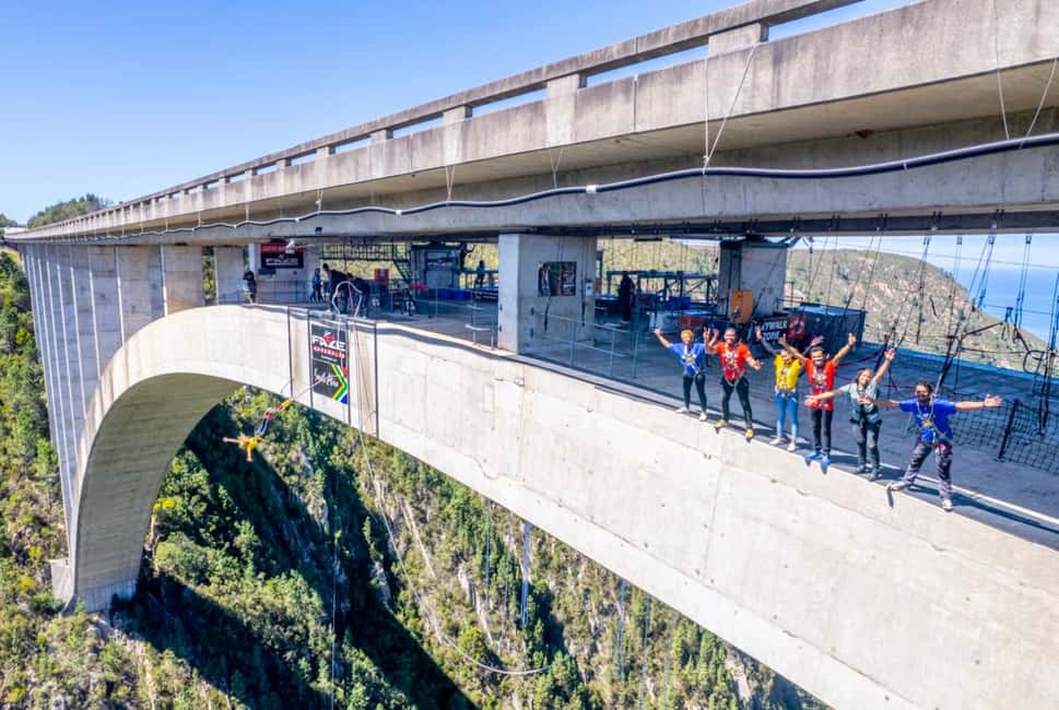 image n.3 of PLETTENBERG BAY: Bloukrans Bridge Skywalk Tour and HangOut activity in Eastern Cape, uploaded by supplier