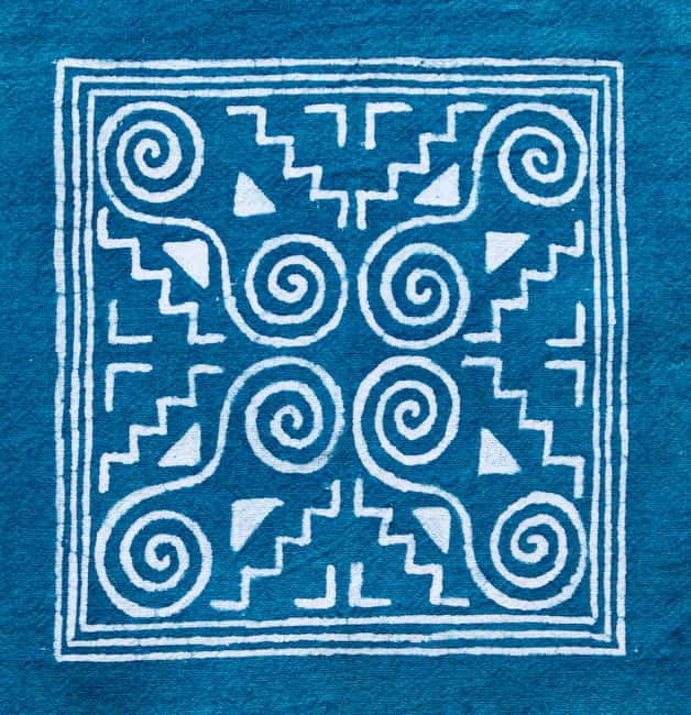 imagen n.º 2 de Luang Prabang: Taller de Arte Batik Hmong actividad en Luang Prabrang, subida por el proveedor