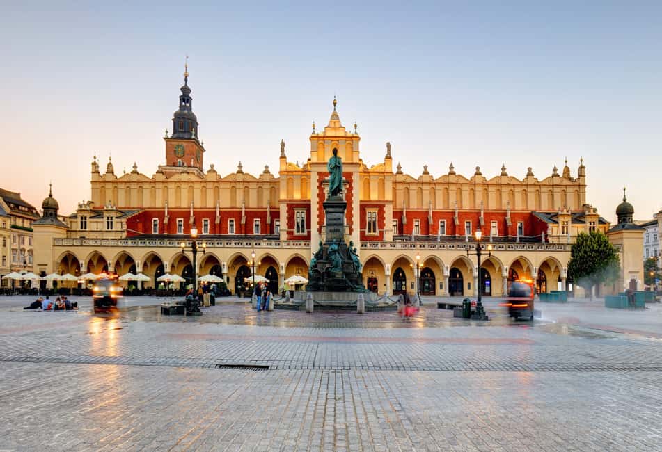 image n.1 of Krakow Old Town and Cloth Hall Private Guided Tour activity in Krakow, uploaded by supplier