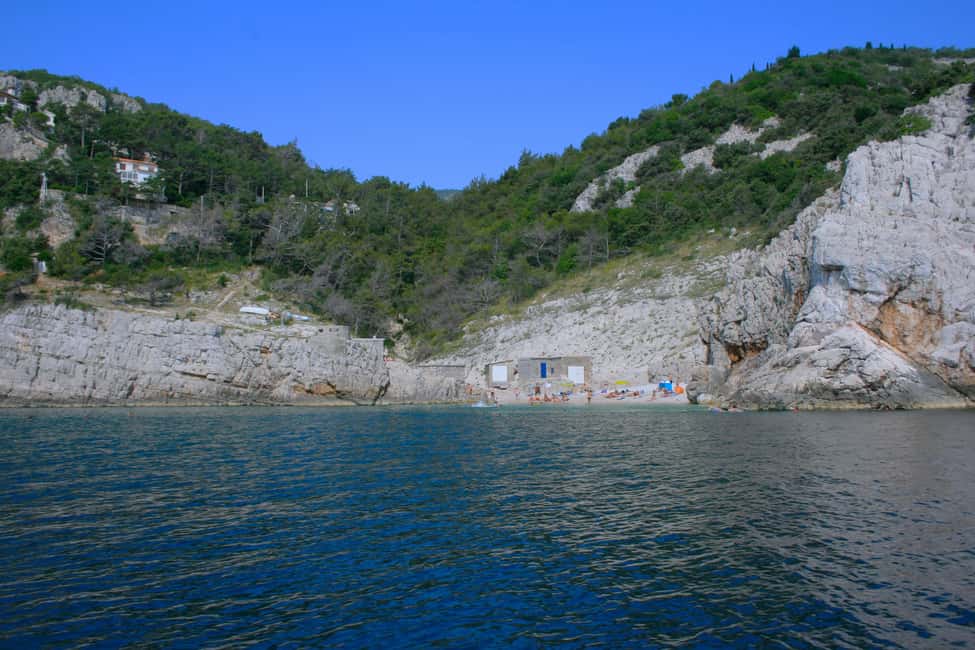 Immagine nº 10 di Opatija/Lovran: Gita in barca alle spiagge isolate dell'isola di Cres attività a Contea di Zagabria, caricata dal fornitore